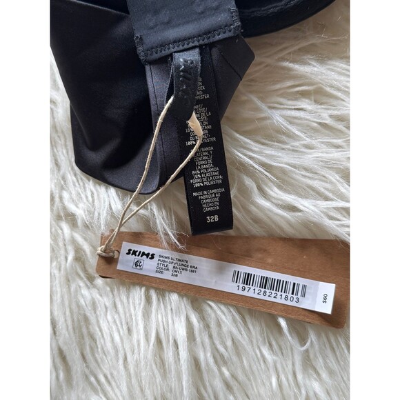 Skims Ultimate Push up Plunge Bra Onyx Size 32B - Picture 7 of 7